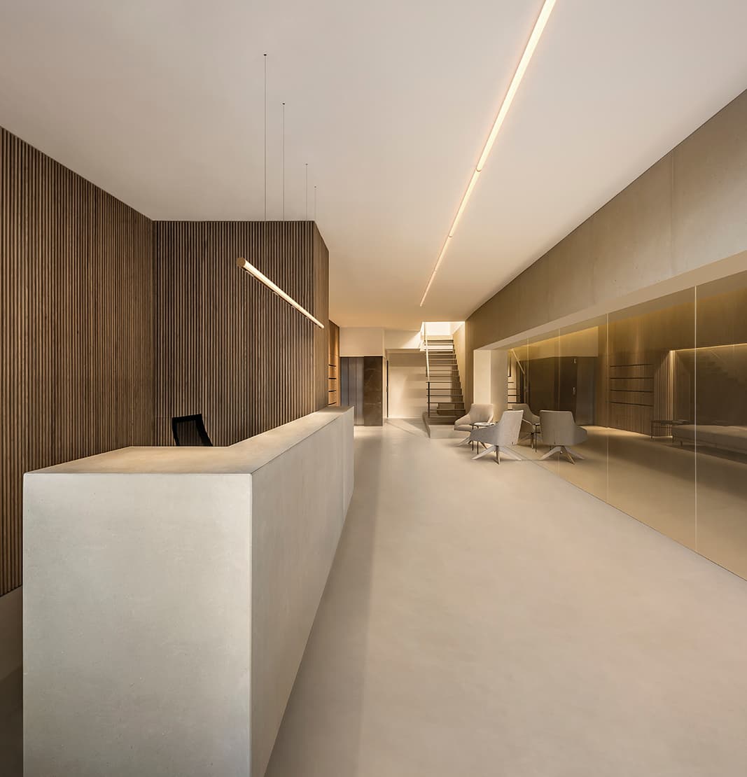 Flos Professional The Glowing Track Surface + Wall PSU Flos