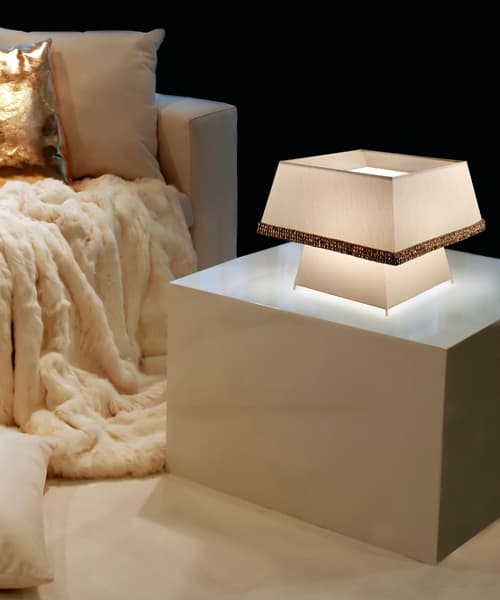 Настольная лампа Leucos (Alt Lucialternative) Julie  T Leucos (Alt Lucialternative)