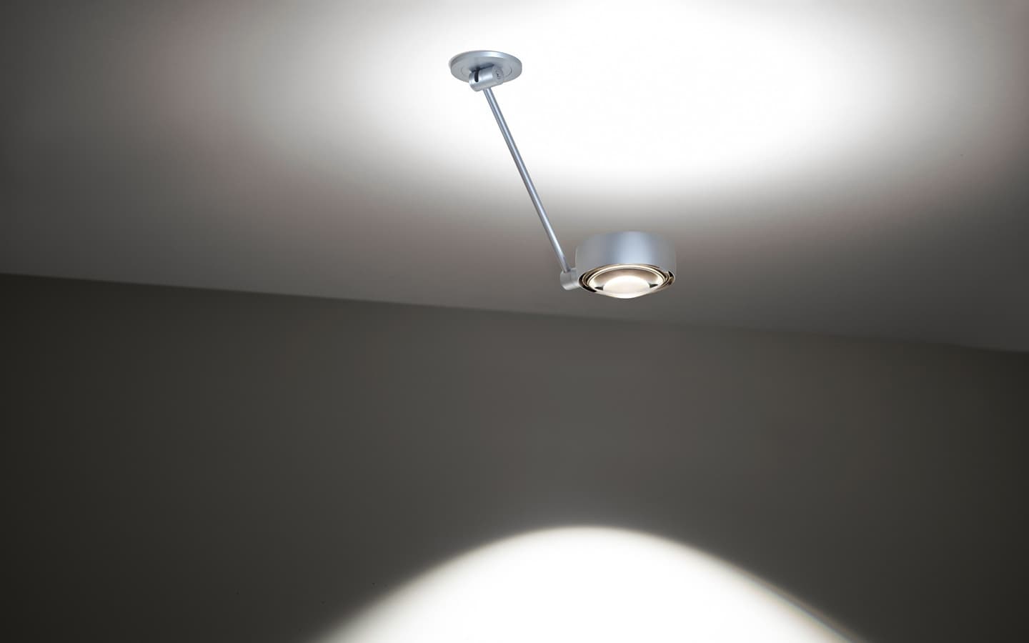 Потолочный светильник Occhio Sento soffitto singolo Occhio