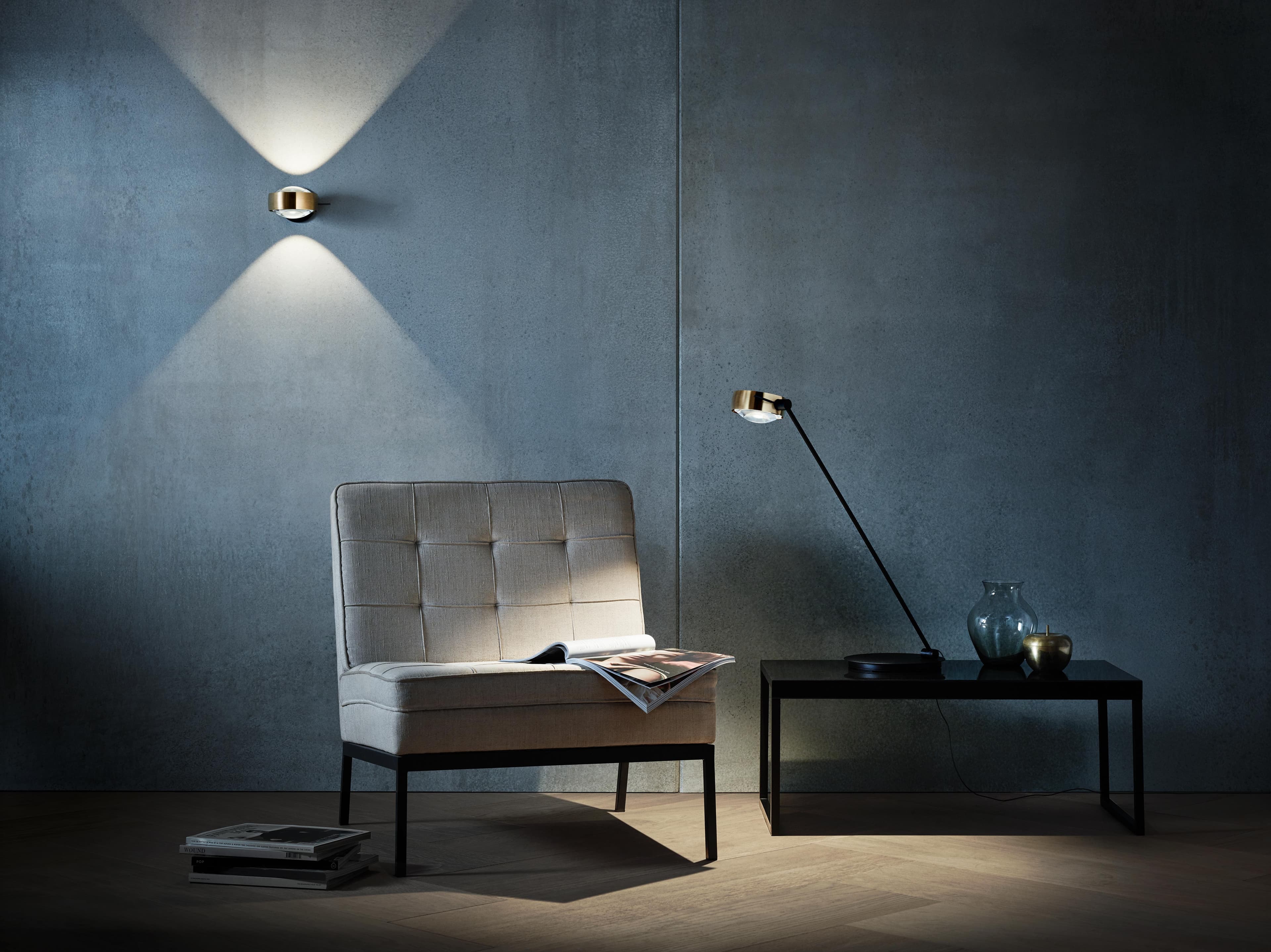 Настенный светильник Occhio Sento verticale Occhio