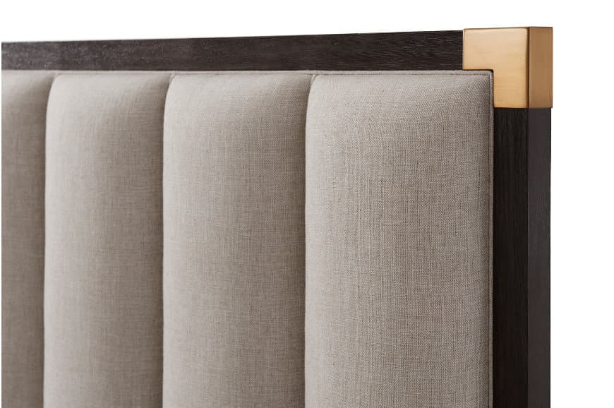 Двуспальная кровать Theodore Alexander Embassy Bed (US King)