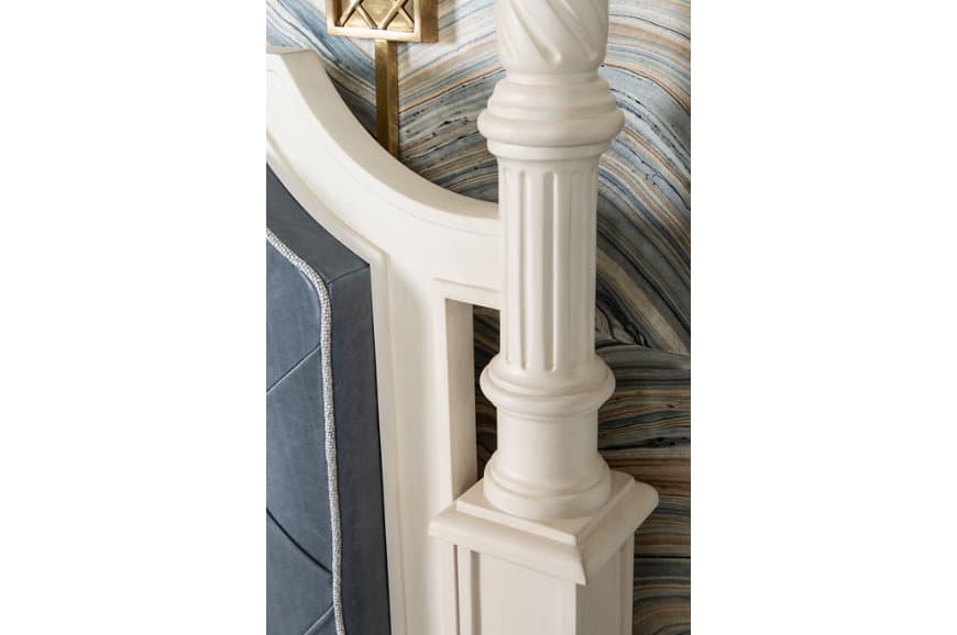 Двуспальная кровать Theodore Alexander Fairbanks Bed