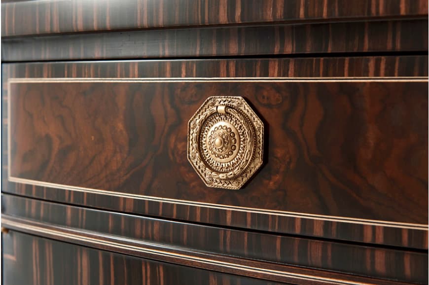 Шкаф Theodore Alexander Normand China Cabinet