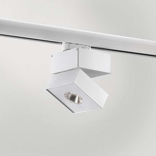 Трековый светодиодный светильник Quattrobi FLY