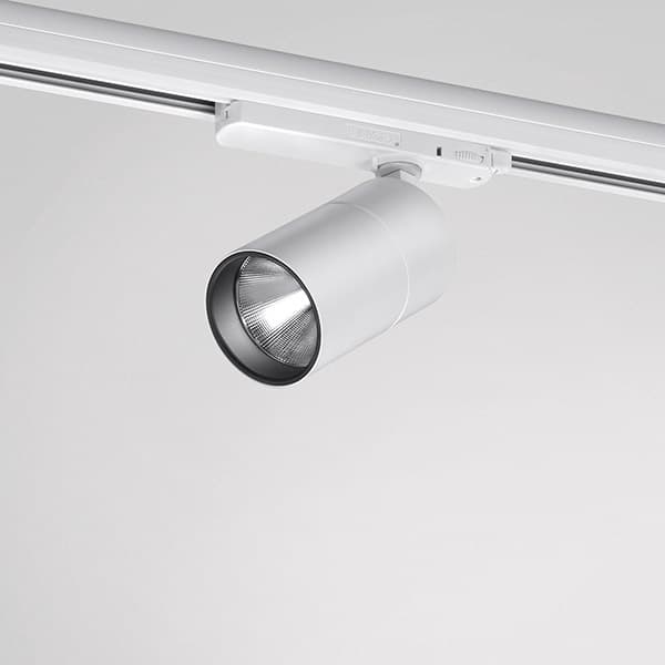 Трековый светодиодный светильник Quattrobi АХ76