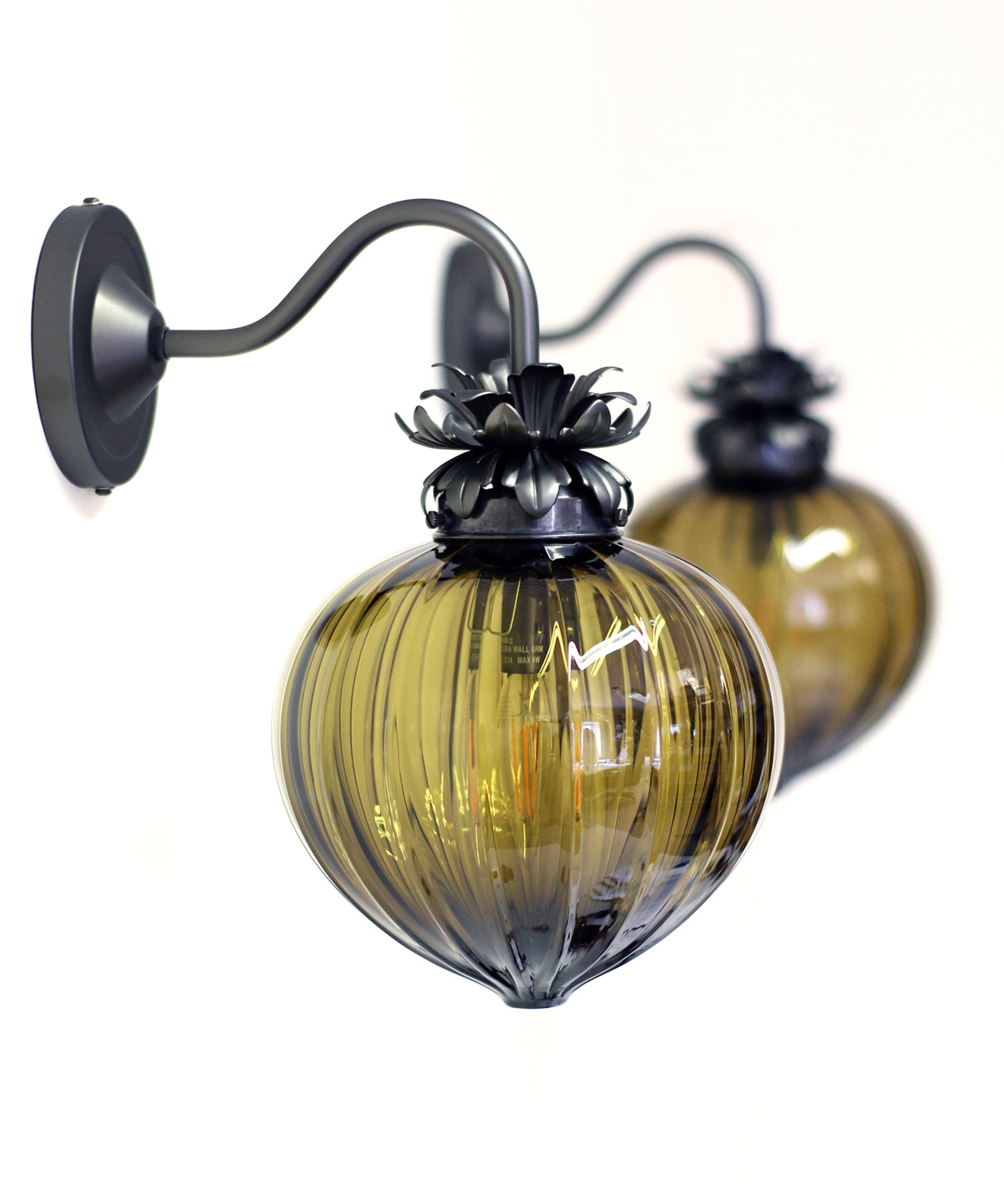 Настенный светильник Rothschild & Bickers Flora Wall Light Rothschild & Bickers