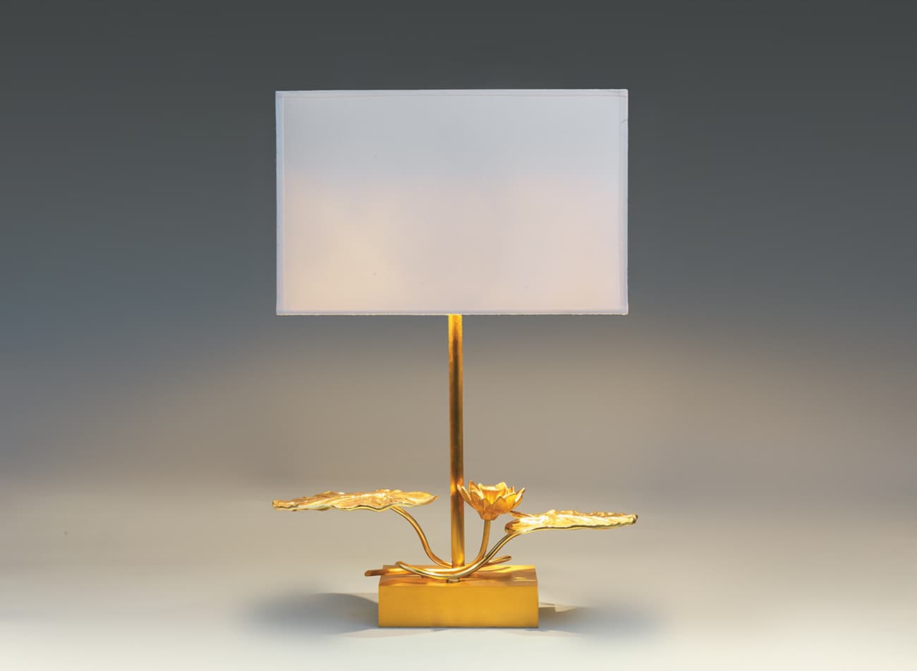 Настольная лампа Charles WATER LILY Charles