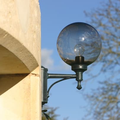 Настенный уличный фонарь Roger Pradier Boules 250