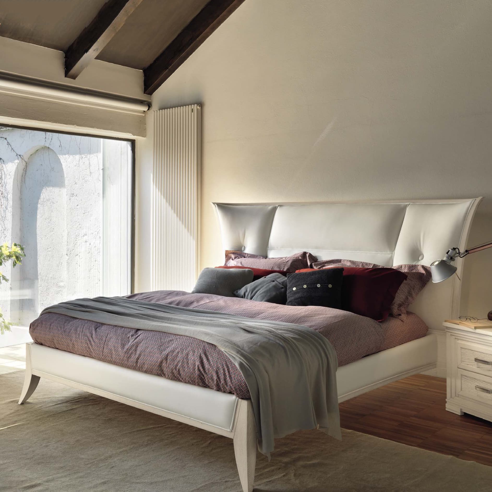 Двуспальная кровать Amelia Home 9582