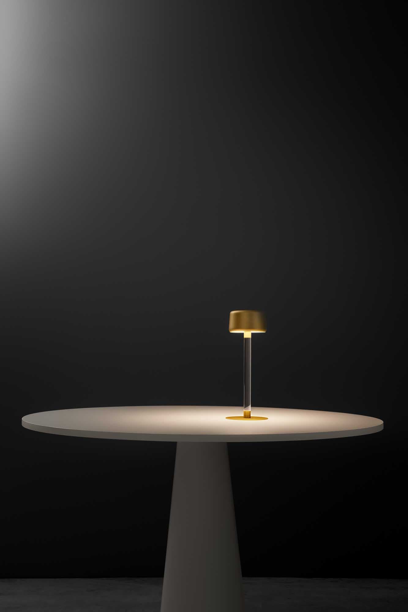 Настольный светильник OLEV Tee OLEV