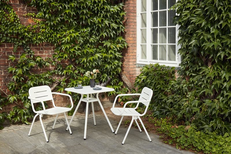 Столик WOUD RAY square café table