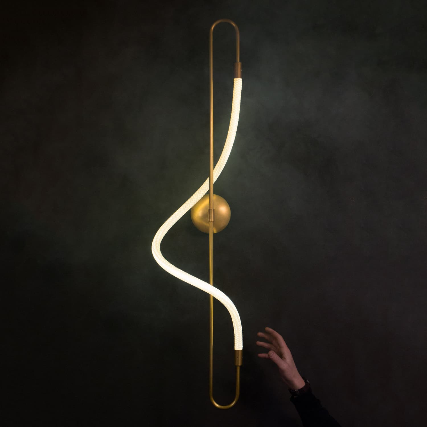 Настенный светильник Luke Lamp Co. Aura Sconce