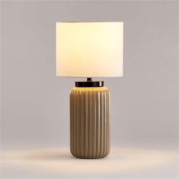 Настольная лампа Crate and Barrel Kastellet Table Lamp Crate and Barrel