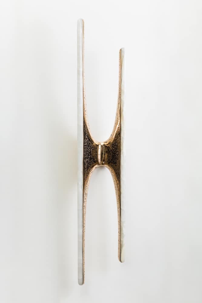 Настенный светильник Markus Haase Wormed Bronze and Onyx Sculptural Sconce Markus Haase