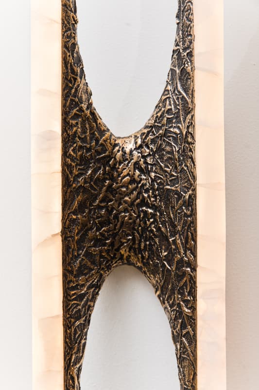 Настенный светильник Markus Haase Sculptural Sconce in Textured Bronze and Onyx Markus Haase