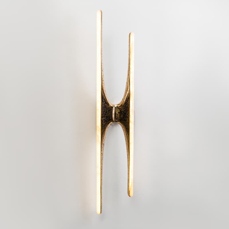 Настенный светильник Markus Haase Wormed Bronze and Onyx Sculptural Sconce