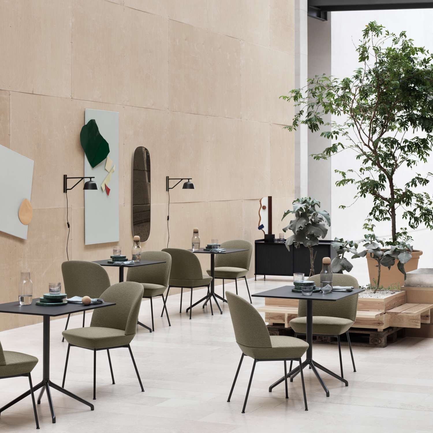 Настенный светильник MUUTO Ambit MUUTO