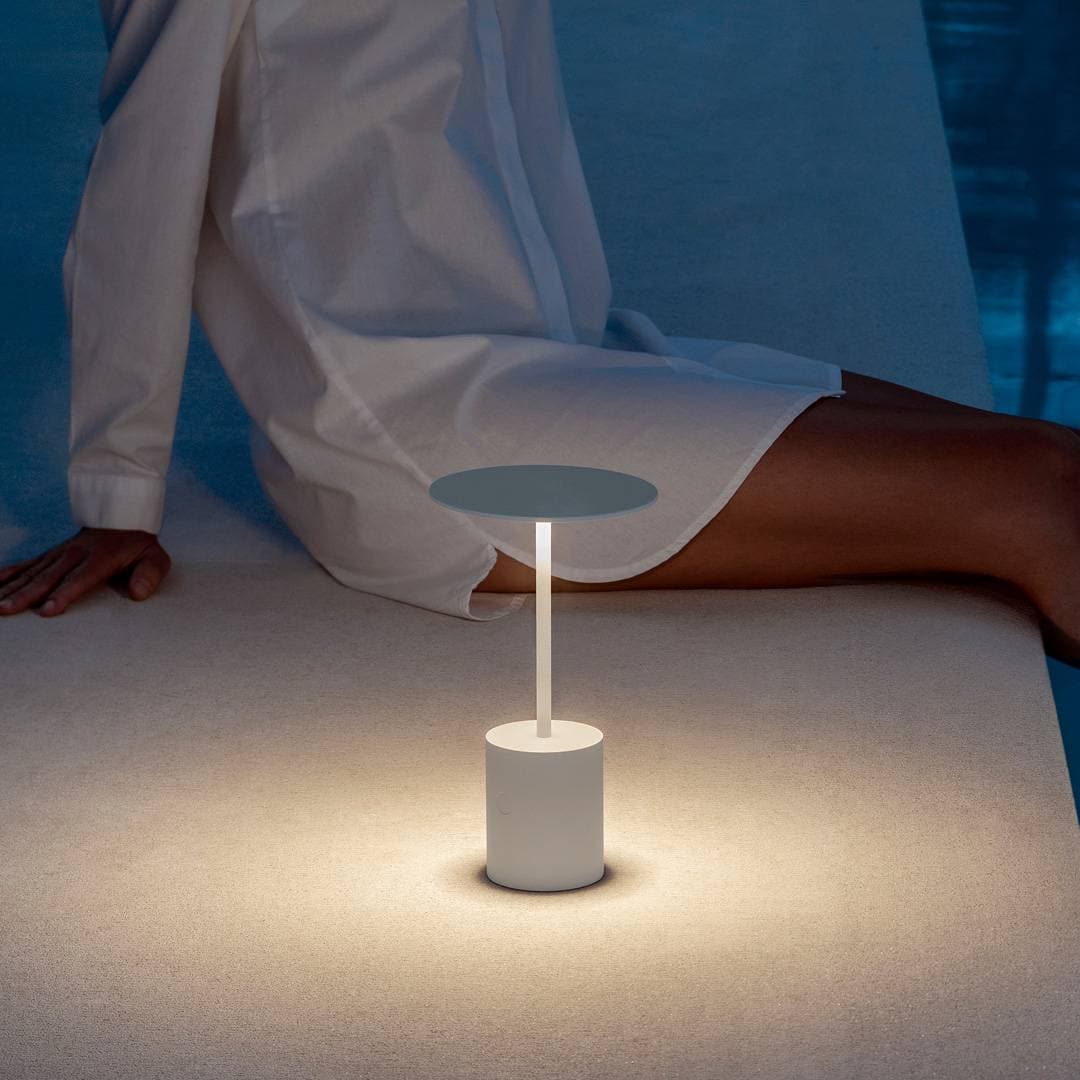 Настольный портативный светильник Arkoslight YORU Arkoslight