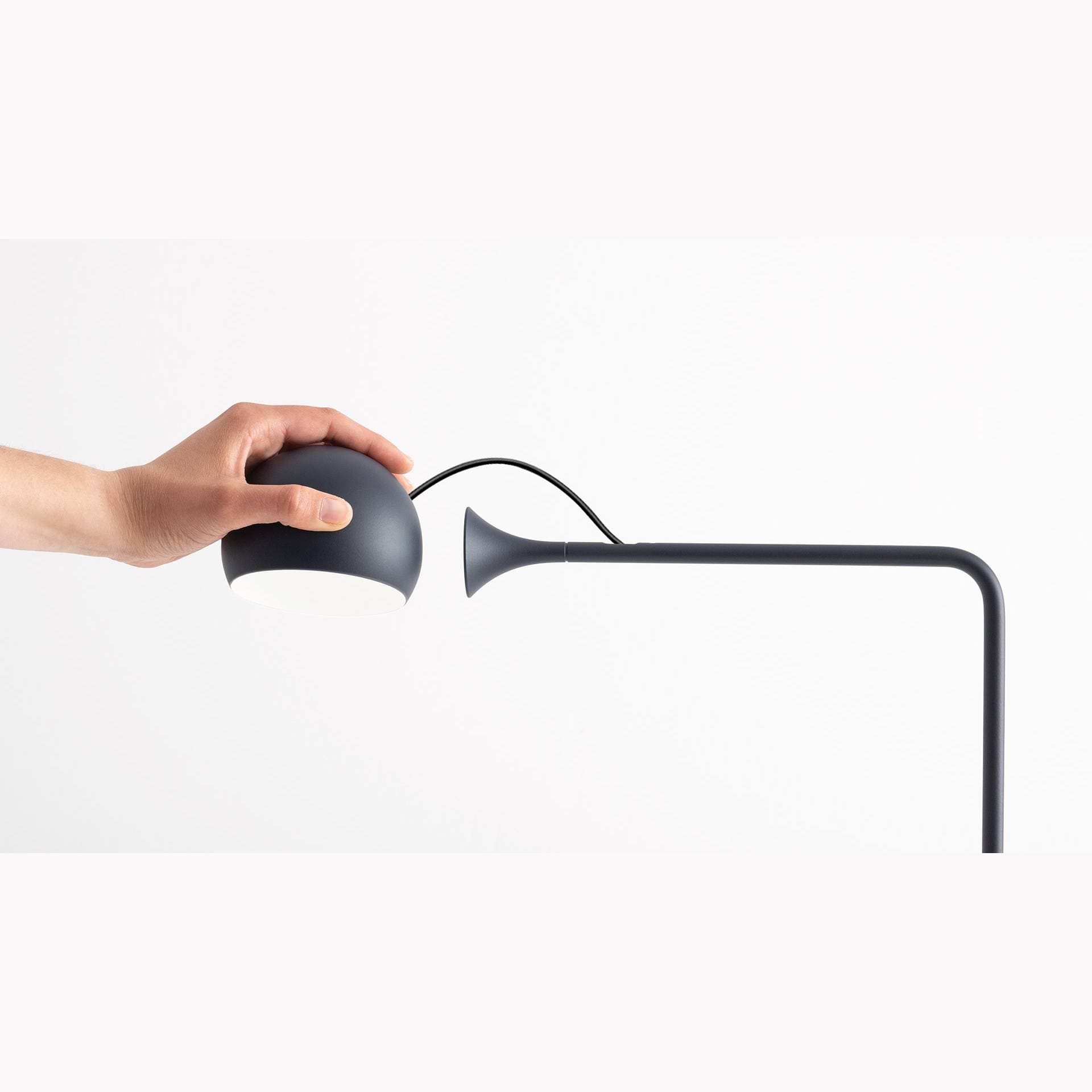 Настольный светильник Artemide Ixa Artemide