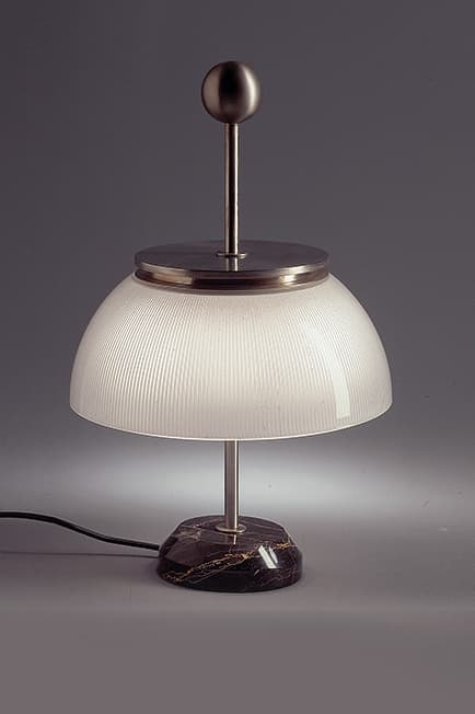 Настольная лампа Artemide Alfa