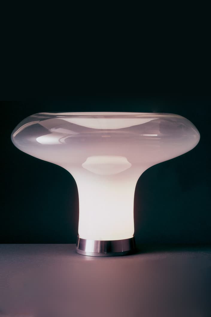 Настольная лампа Artemide Lesbo