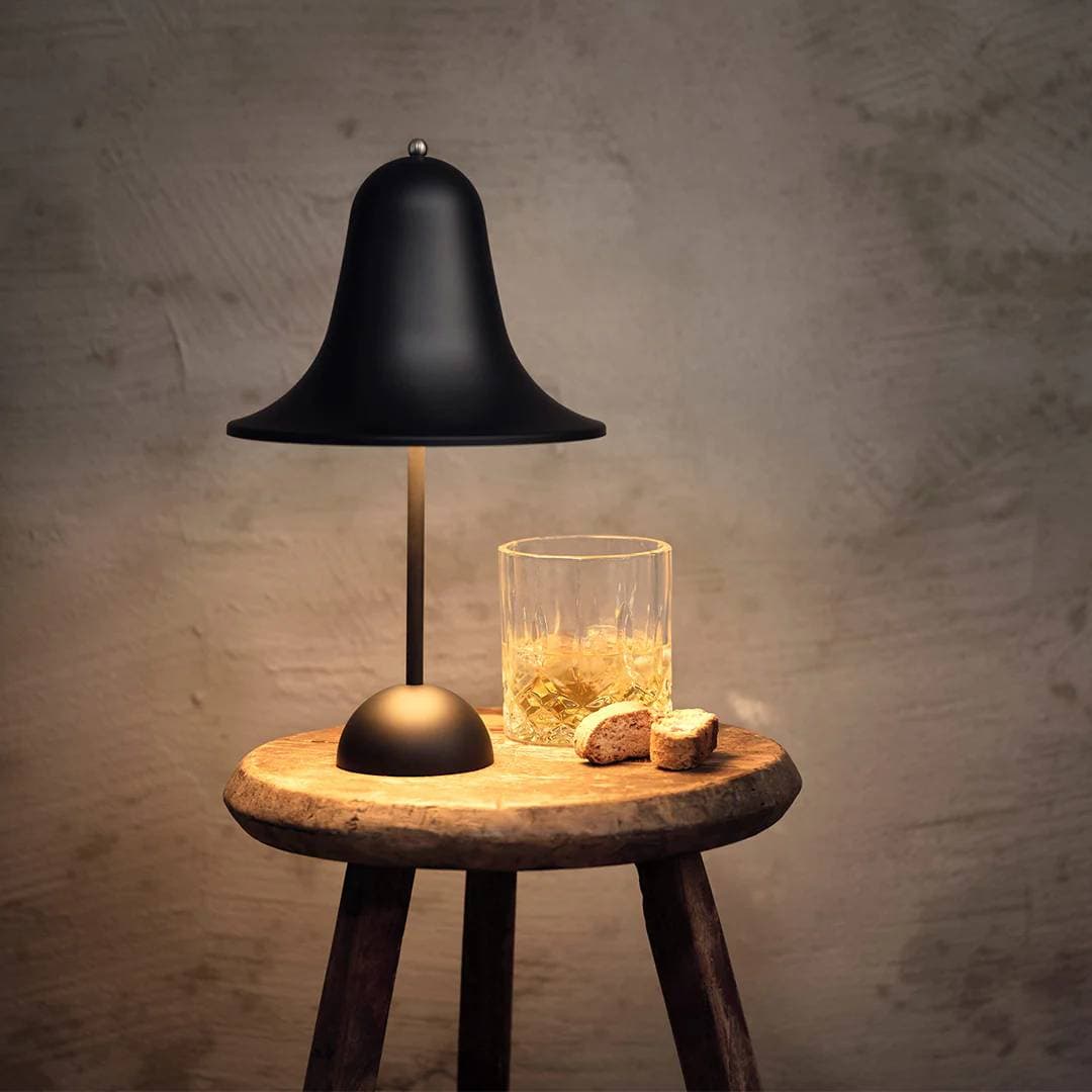 Портативный настольный светильник VERNER Pantop Portable Verpan