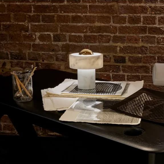 Настольный светильник Tom Dixon STONE PORTABLE LED Tom Dixon
