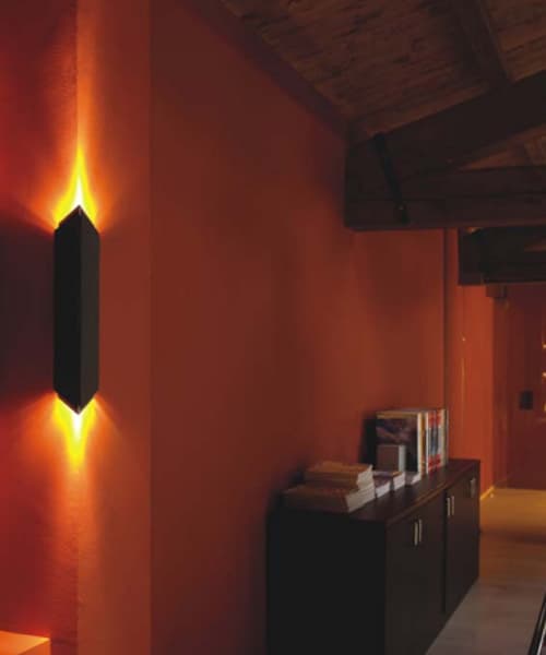 Настенный светильник CaBelli Spigolo ministar