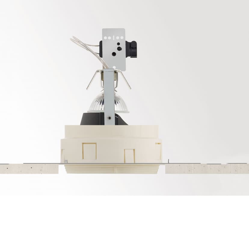 Встраиваемый в потолок светильник Delta Light iMAX ADJUSTABLE TRIMLESS 50 Delta Light