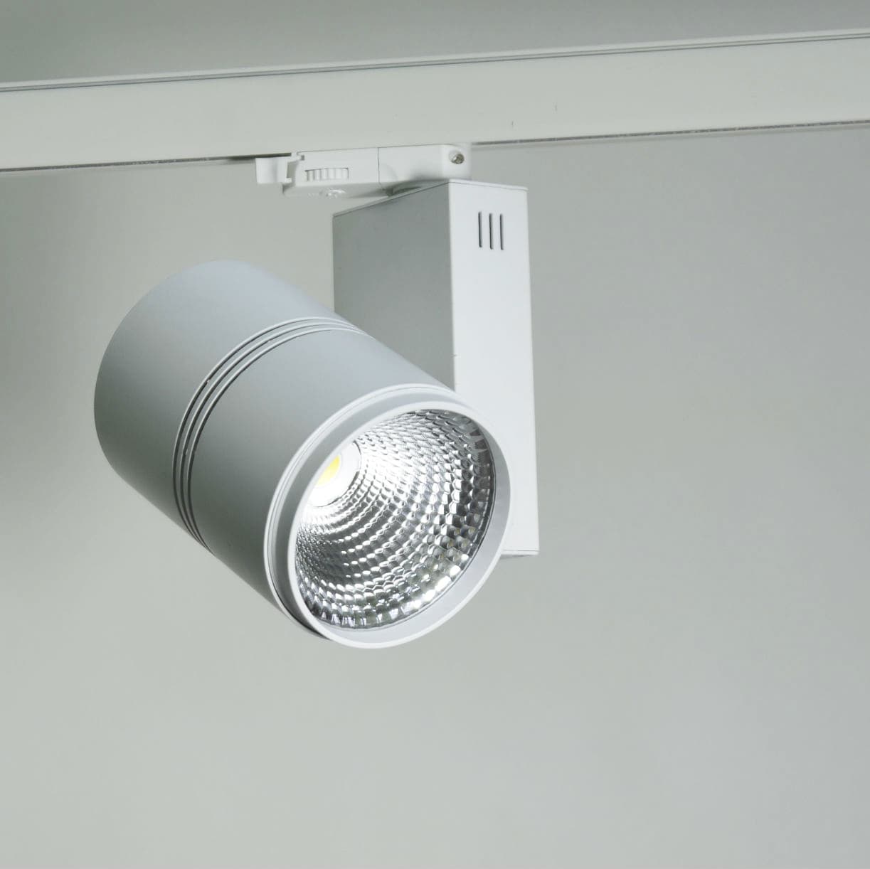 Трековый светодиодный светильник Limex FL-FB