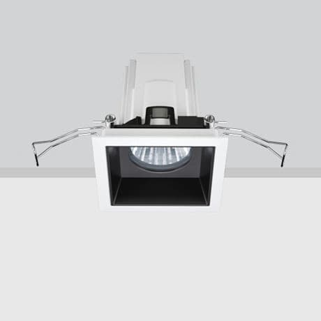 Встраиваемый в потолок светильник iGuzzini Laser P334 iGuzzini