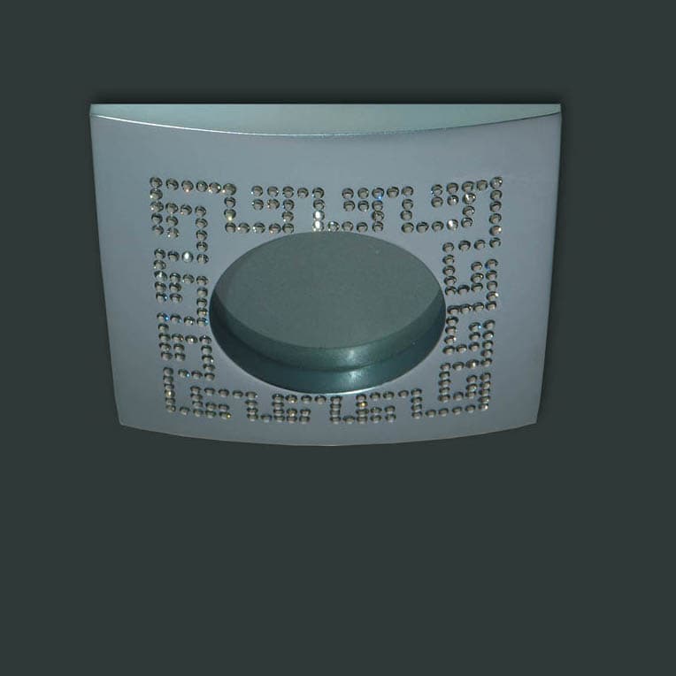 Встраиваемый в потолок светильник Donolux SN1515-MC