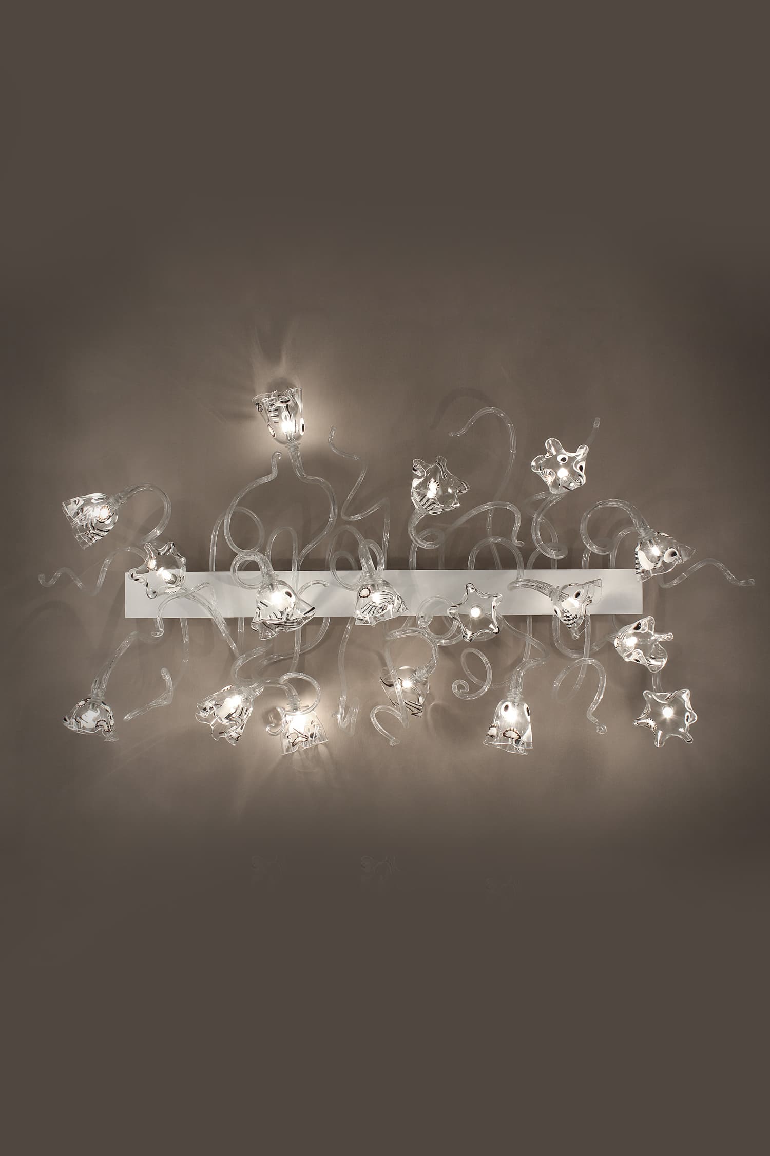 Настенный светильник Multiforme Blossom BAP3333-17 Multiforme