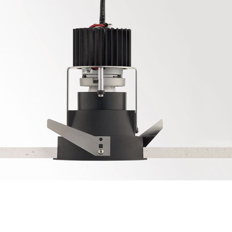 Встраиваемый в потолок светильник Delta Light iMAX ADJUSTABLE SOFT