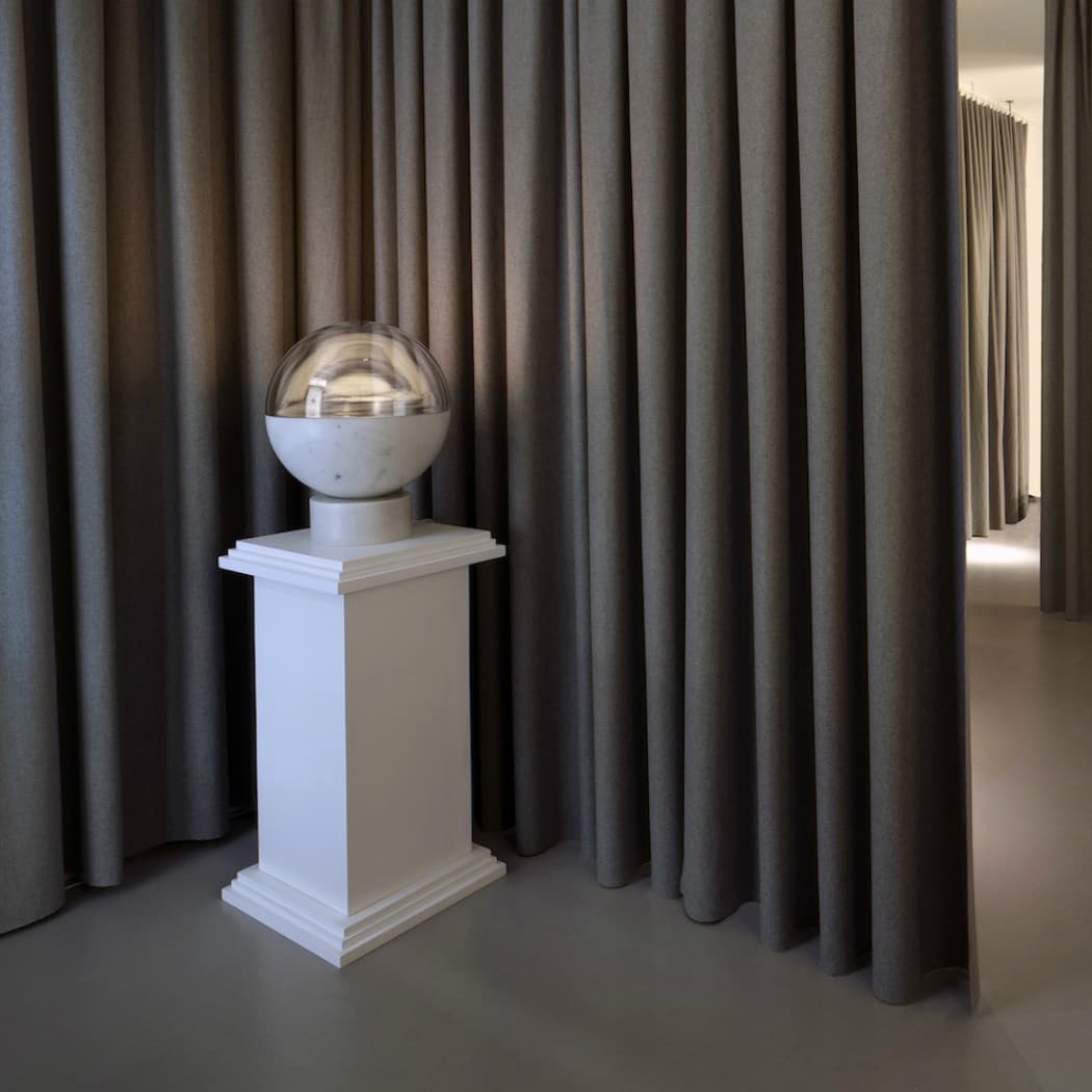 Настольная лампа Lee Broom Globe Lee Broom