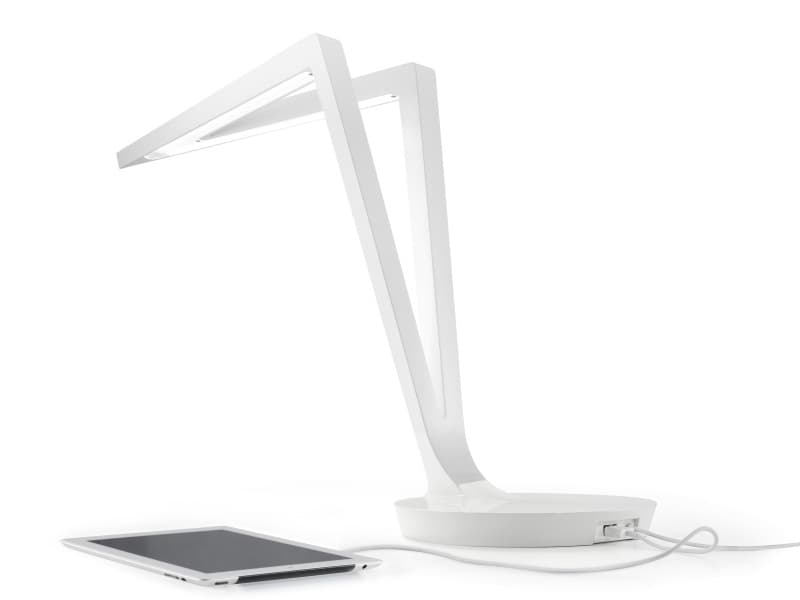 Настольная лампа Leucos (Alt Lucialternative) FLECHA T Leucos (Alt Lucialternative)