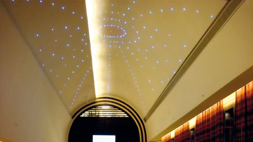 Встраиваемый в потолок светильник Artemide Architectural Starled Artemide Architectural