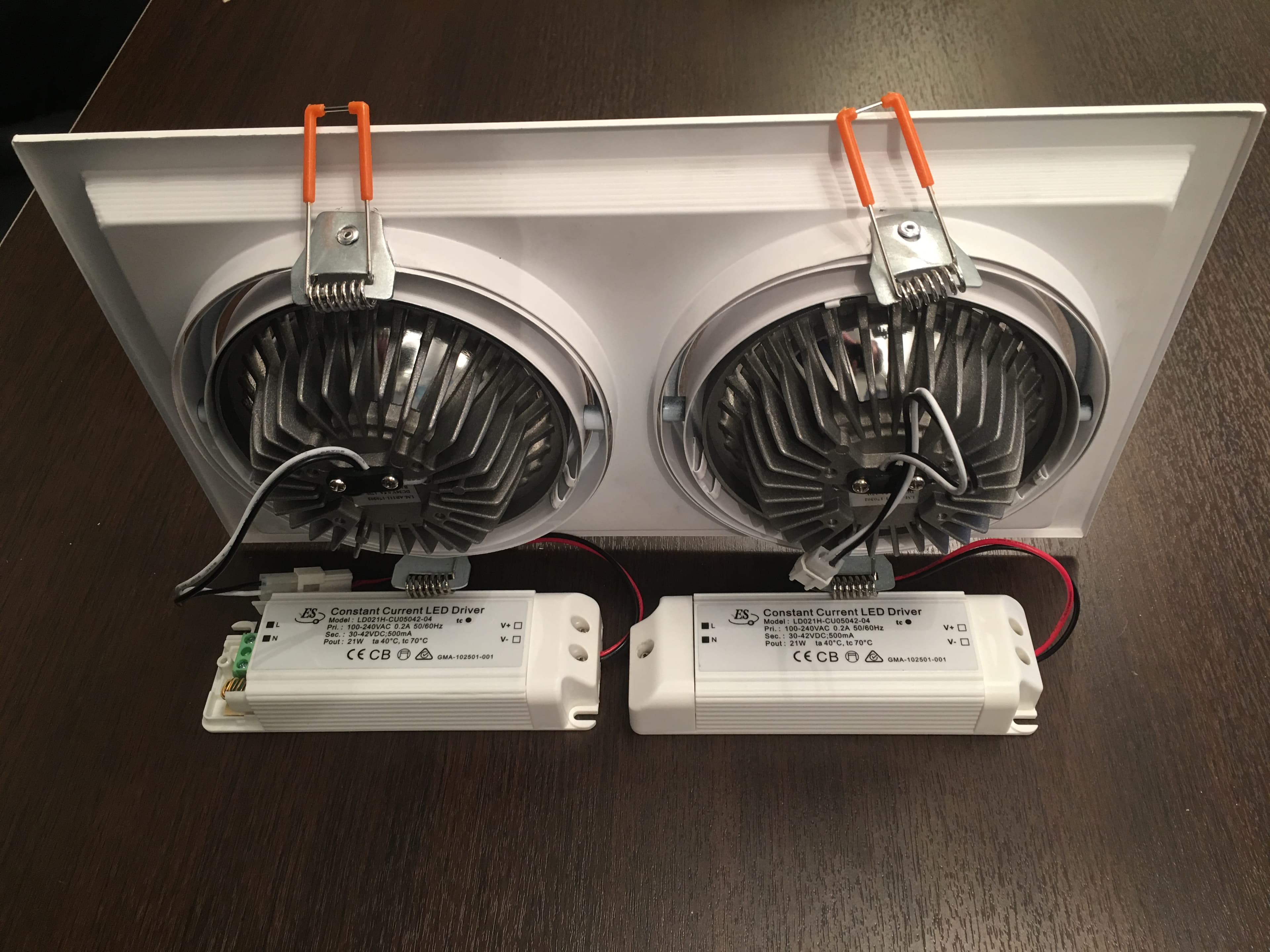 Карданный светодиодный светильник Limex SLIM Limex