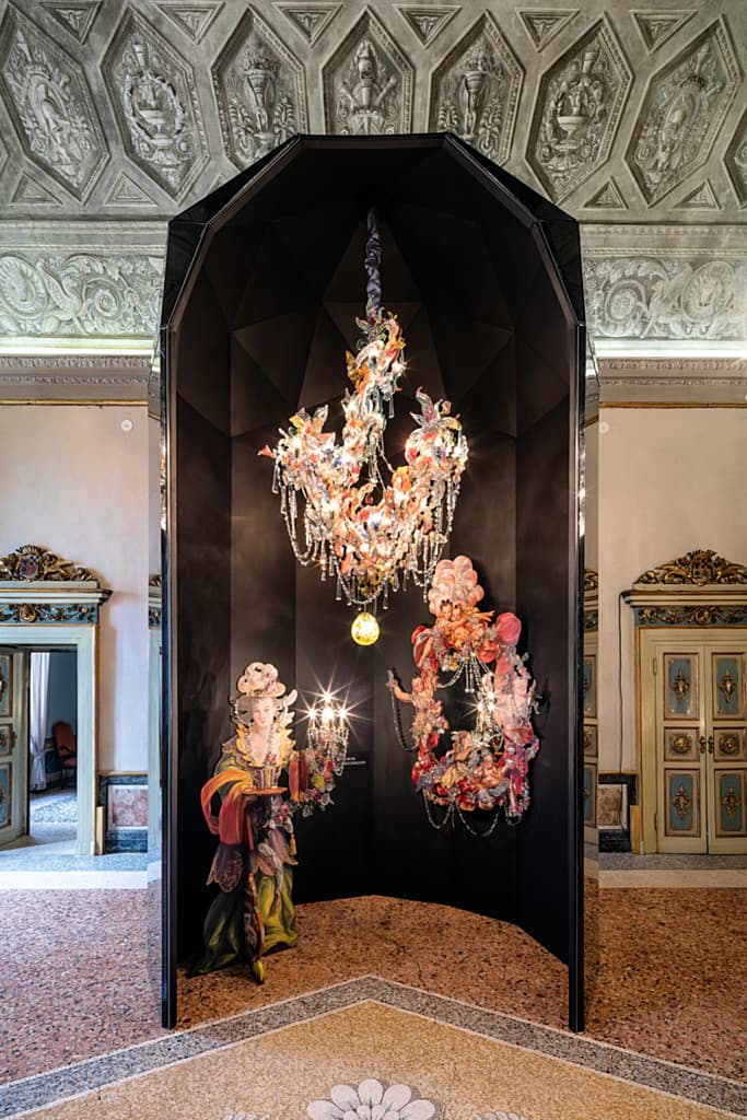 Настольная лампа Lasvit Omnia Vincit Amor Table lamp I Lasvit