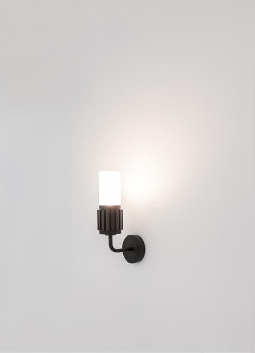 Настенный светильник Viabizzuno n55 parete con braccio Viabizzuno