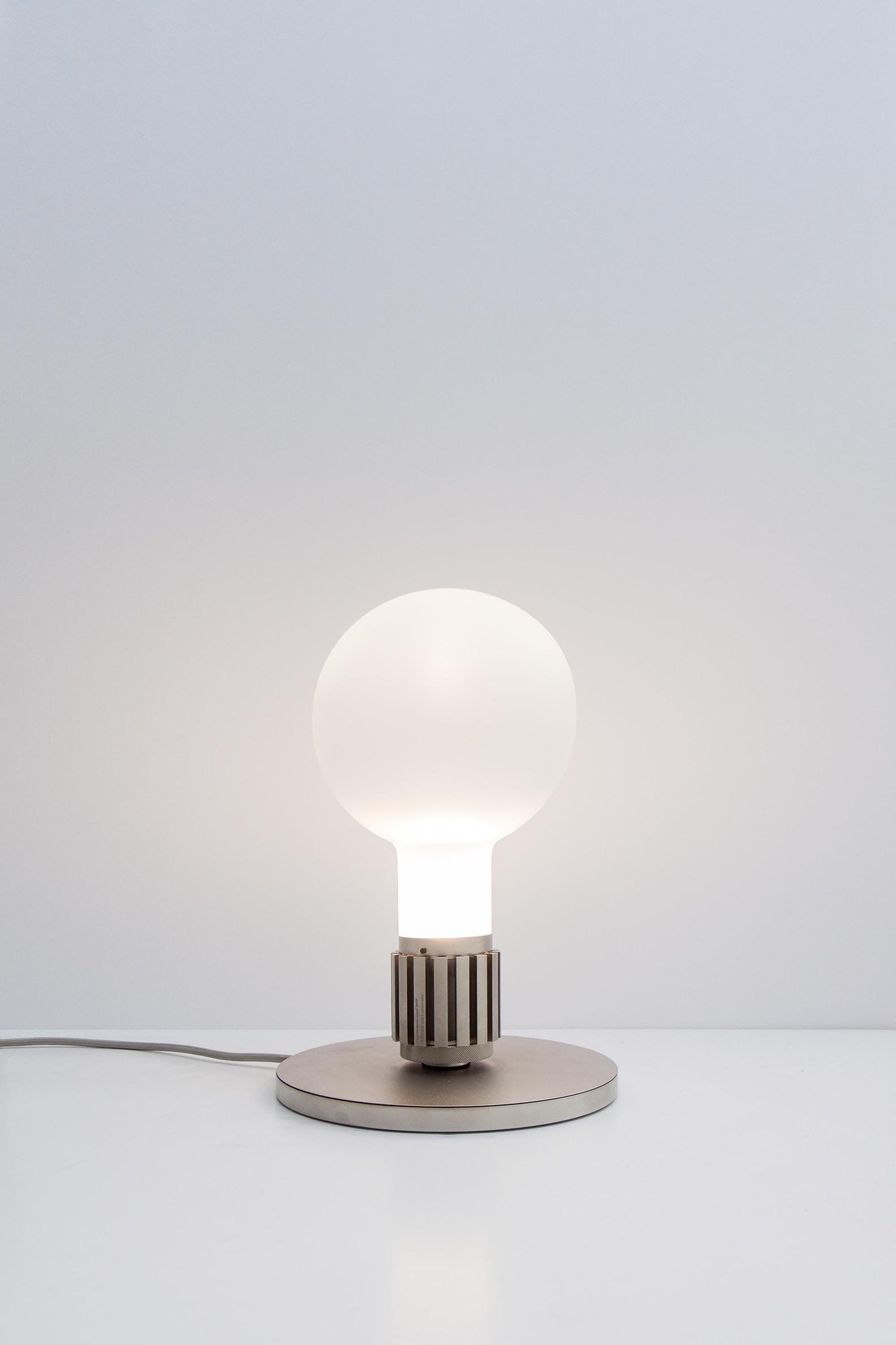 Настольный светильник Viabizzuno n55 tavolo Viabizzuno