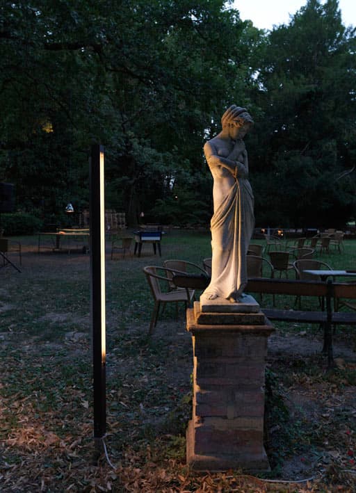 Уличный светильник Viabizzuno square tube Viabizzuno