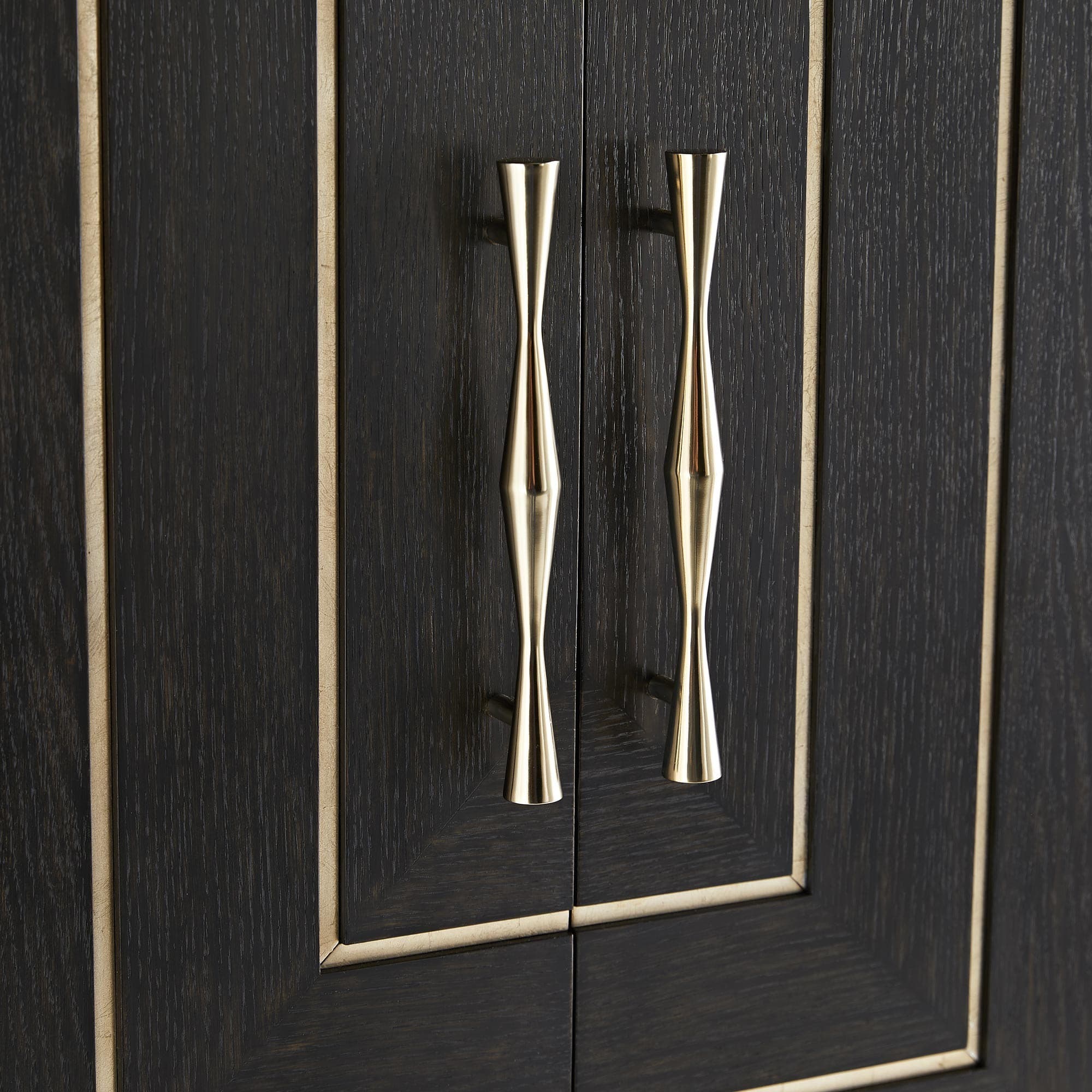 Шкаф Arteriors McMahen Cabinet