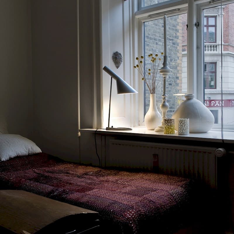 Настольная лампа Louis Poulsen AJ Table Louis Poulsen