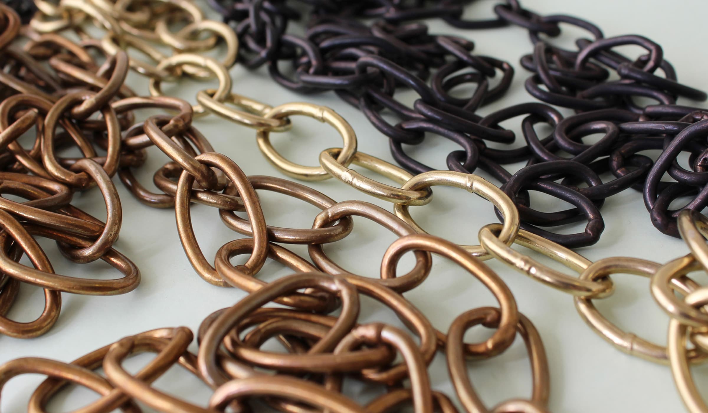 Подвесной светильник Rothschild & Bickers Tiered Light Rothschild & Bickers