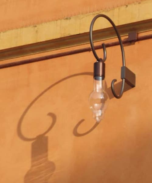 Настенный уличный фонарь Viabizzuno lanterna massima pr Viabizzuno