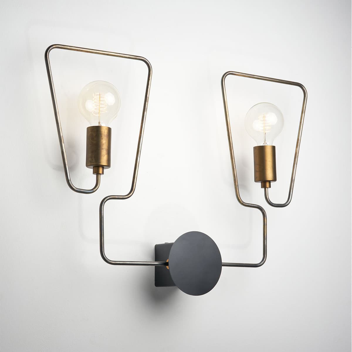 Настенный светильник ZAVA A-Shade APPLIQUES