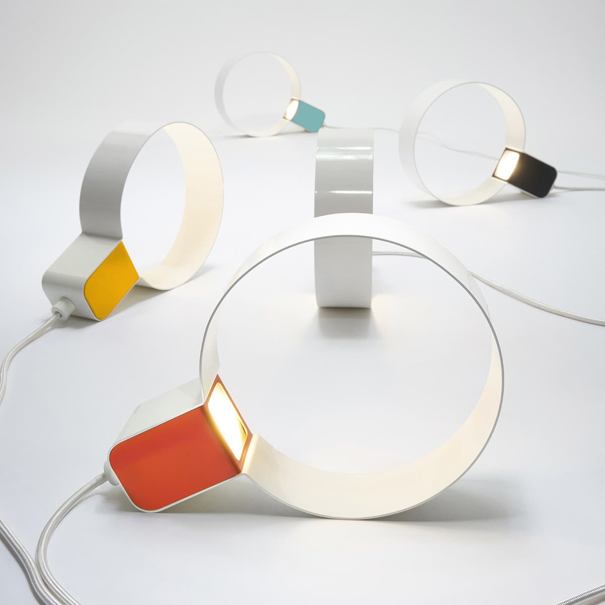 Настольный светильник ZAVA SONOLUCE table lamp