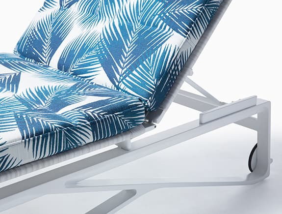 Уличный шезлонг Holly Hunt MORAY SUN LOUNGER