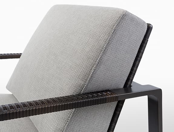 Уличное кресло Holly Hunt OMURA LOUNGE CHAIR